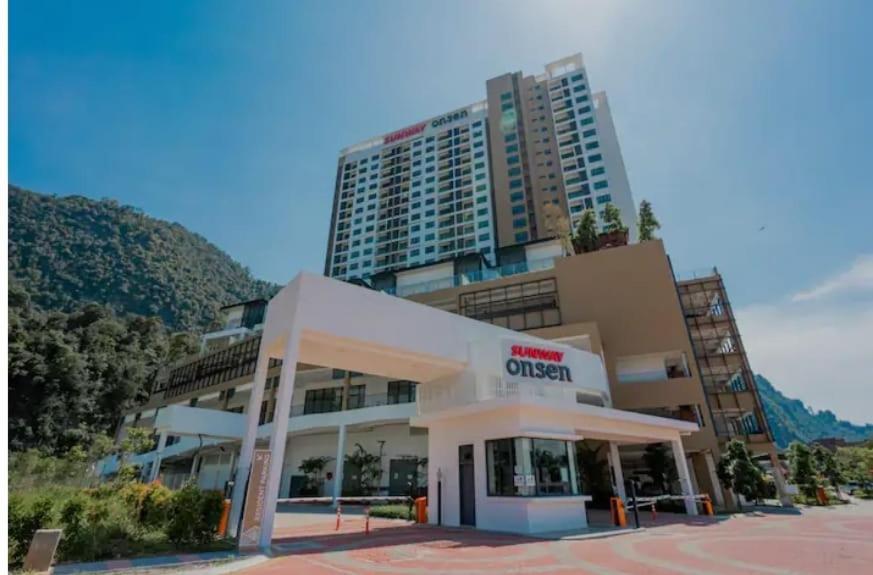 Hotspring 2 Room 1512 Suite Sunway Onsen With Theme Park View 4 Pax Tambun Exterior photo